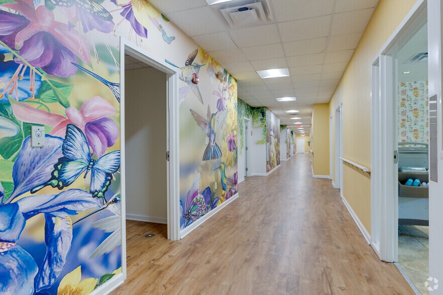 More Photos Of 9309 S Orange Blossom Trl, Orlando Hotel For Sale