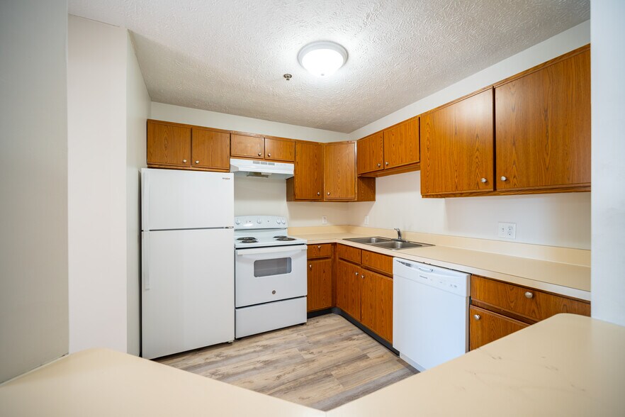 More Photos Of 406 Sumner St, Akron Apartments For Sale