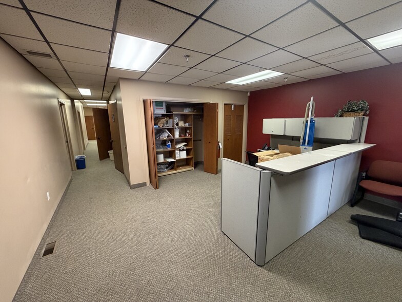 More Photos Of 4331 Brockton Dr SE, Grand Rapids Manufacturing For Sale