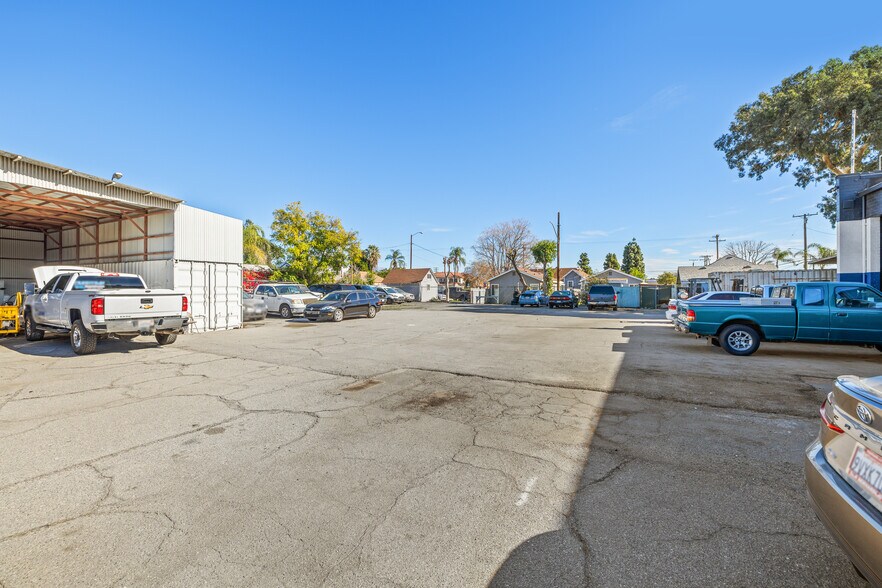 More Photos Of 358 N 6th St, Colton Warehouse For Sale