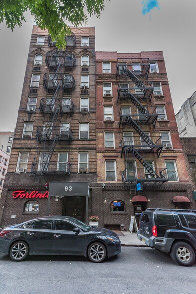 More Photos Of 91-93 Baxter St, New York Apartments For Sale
