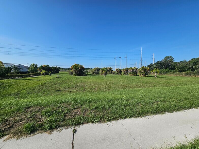 More Photos Of E Shell Point Rd, Ruskin Office For Lease