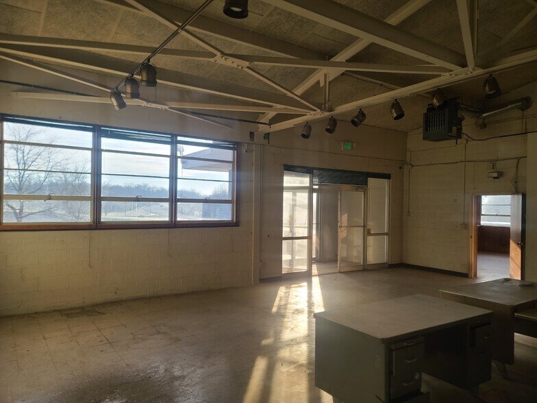 More Photos Of 4800 Green Valley Rd, Union Bridge Warehouse For Lease