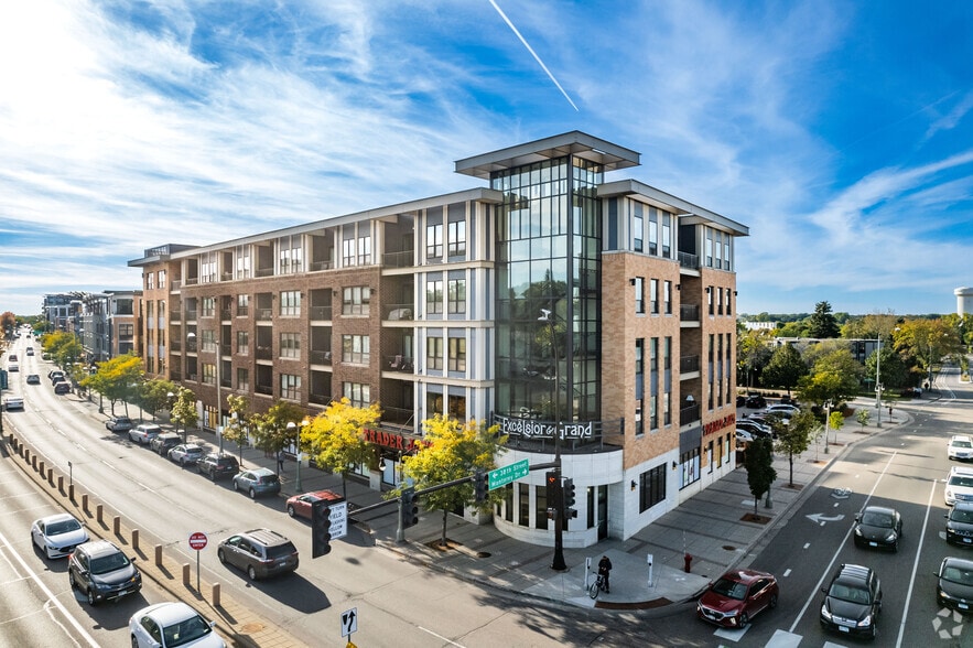 Primary Photo Of 4500 Excelsior Blvd, Saint Louis Park Apartments For Sale