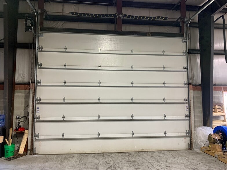 More Photos Of 155 E Chicago St, Cary Warehouse For Lease