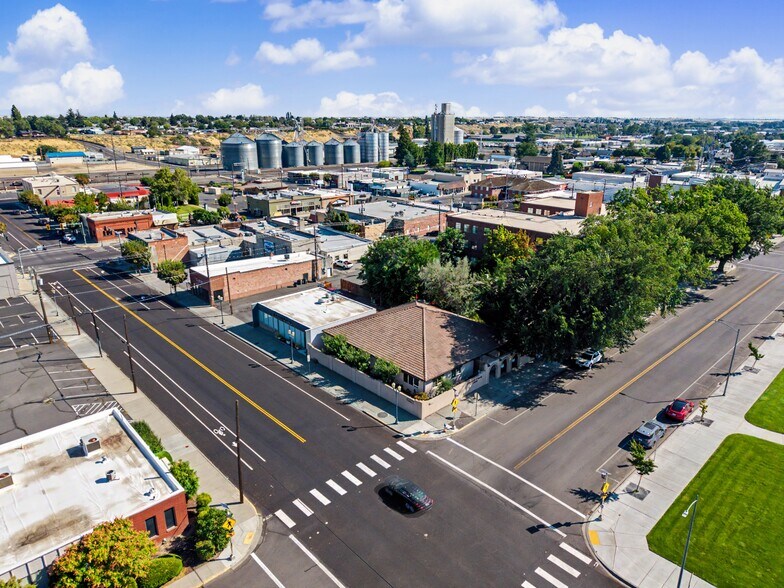 More Photos Of 56 C St NW, Ephrata Office Residential For Sale