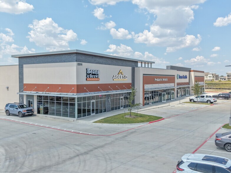 More Photos Of 2211 Central Expressway, Melissa General Retail For Sale