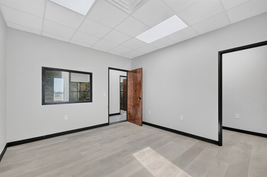 More Photos Of 16697 W Basin St, Odessa Industrial For Sale