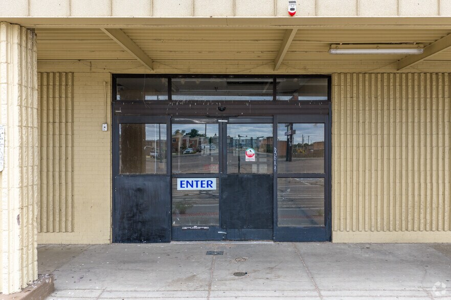 More Photos Of 1545 S Prairie Ave, Pueblo Freestanding For Sale
