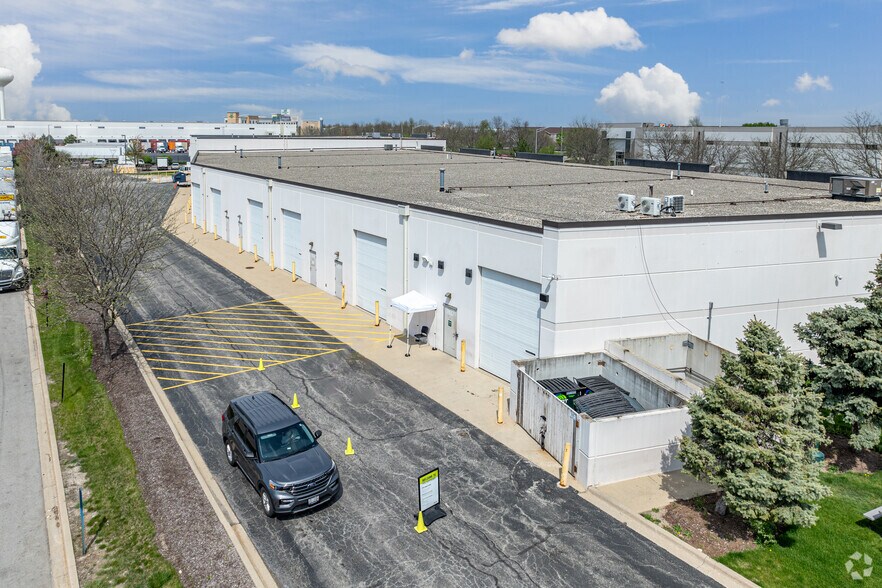 More Photos Of 1601-1627 Rock Creek Blvd, Joliet Distribution For Sale