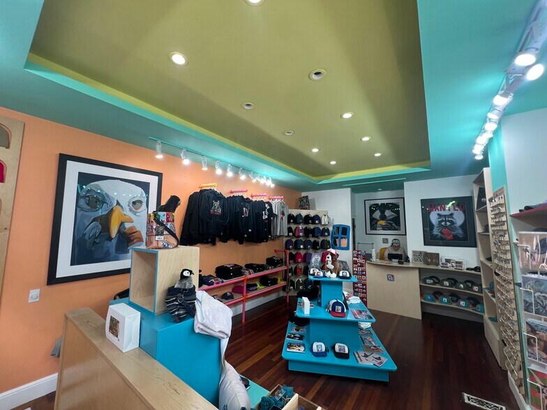 More Photos Of 149 North St, Boston Storefront Retail Residential For Lease