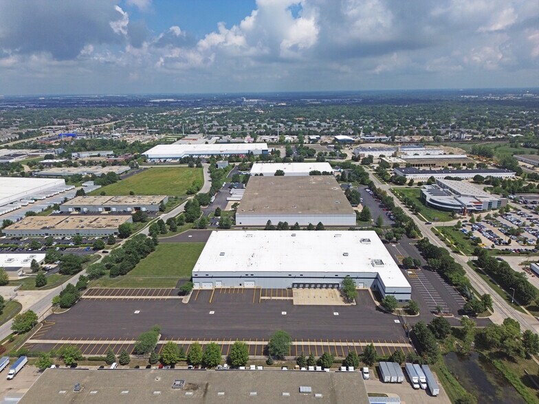 More Photos Of 155 Fort Hill Dr, Naperville Warehouse For Lease