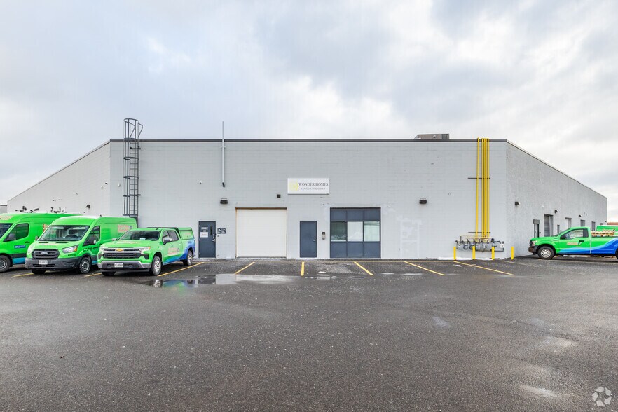 More Photos Of 38 Antares Dr, Ottawa Light Distribution For Lease