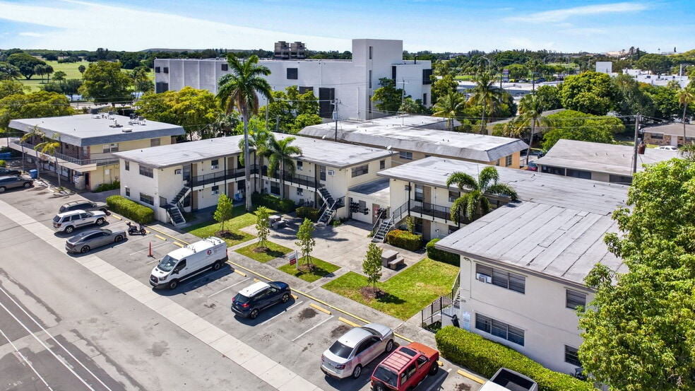 Primary Photo Of 2275-2281 NE 12th St, Pompano Beach Apartments For Sale