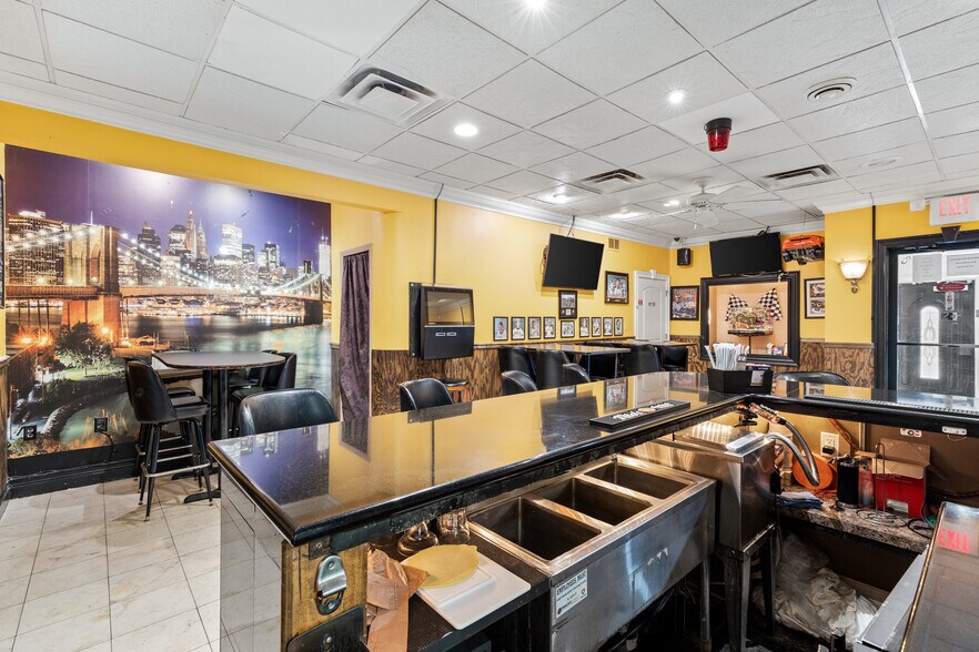 More Photos Of 2109 Pennsylvania Ave, Weirton Restaurant For Sale