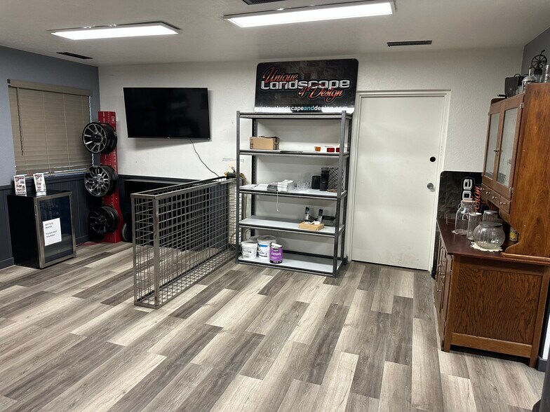 More Photos Of 847 S Hwy 89, Chino Valley Flex For Sale