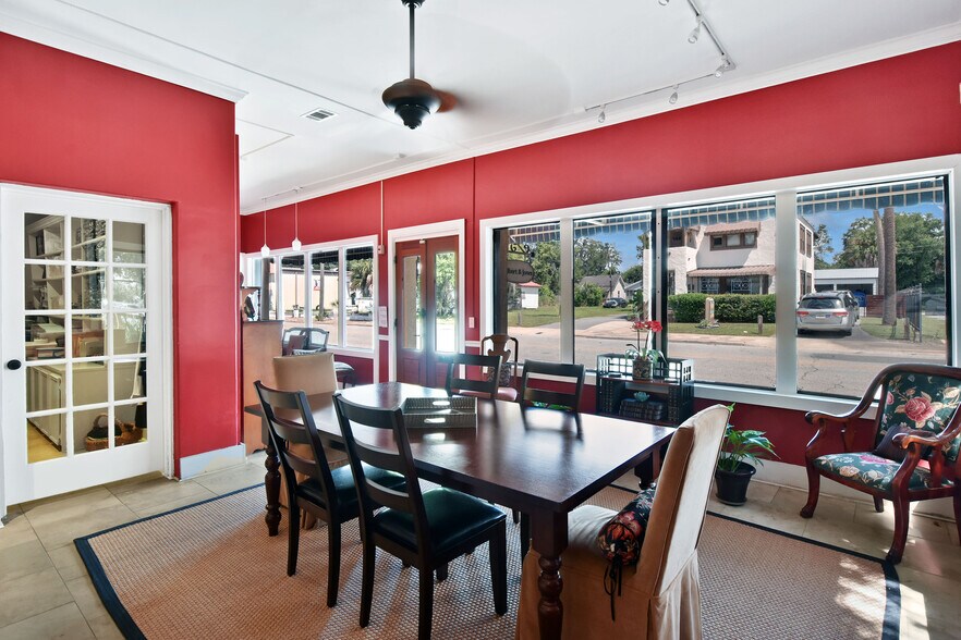 More Photos Of 1607 Norwich St, Brunswick Flex For Sale