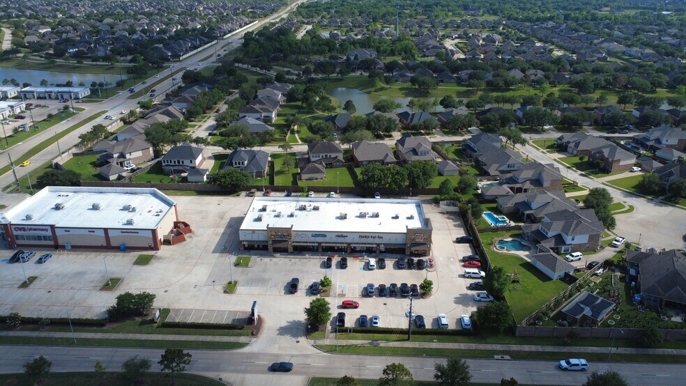 More Photos Of 12810 W Broadway St, Pearland Unknown For Lease