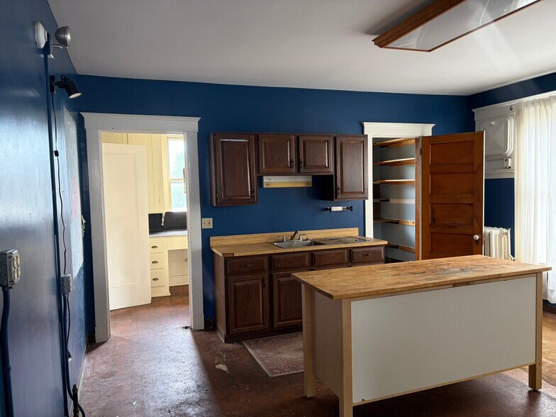 More Photos Of 144 S Main St, Wallingford Office For Sale