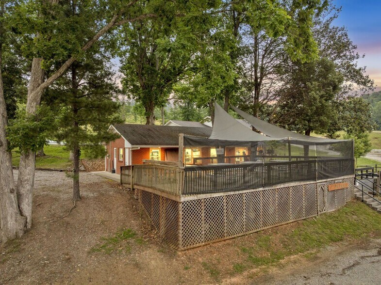 More Photos Of 1060 Paint Rock Ferry Rd, Kingston Specialty For Sale