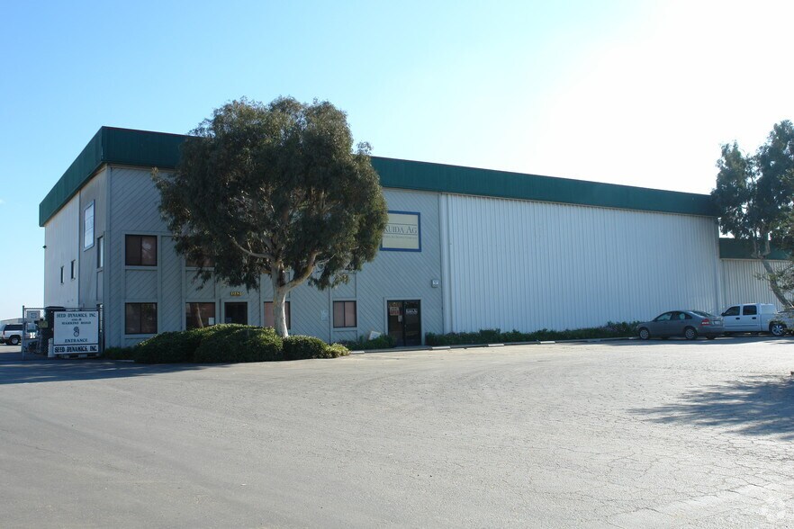 More Photos Of 1081-1083 Harkins Rd, Salinas Manufacturing For Lease