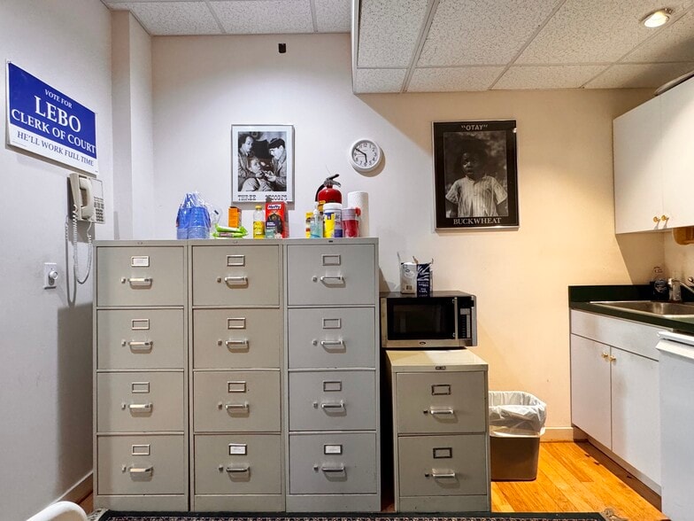 More Photos Of 684 Berkmar Cir, Charlottesville Office For Lease