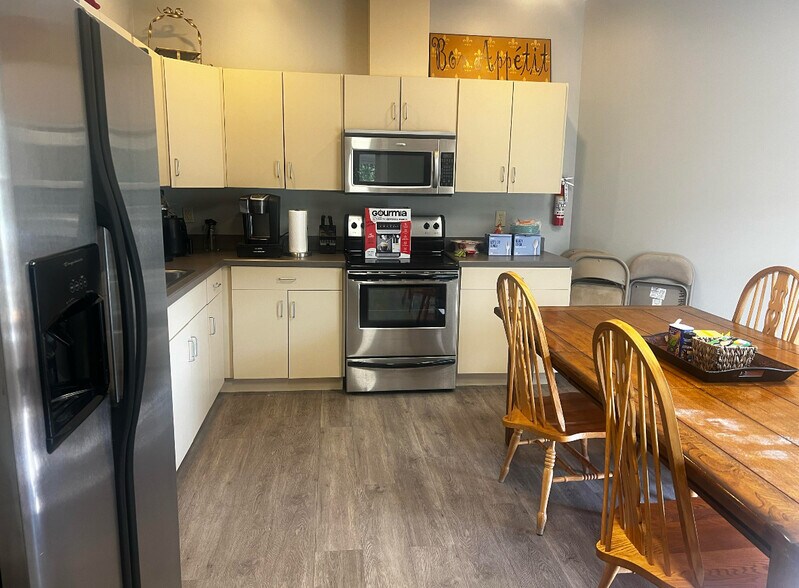 More Photos Of 383 Corbin Center Dr, Corbin Healthcare For Lease