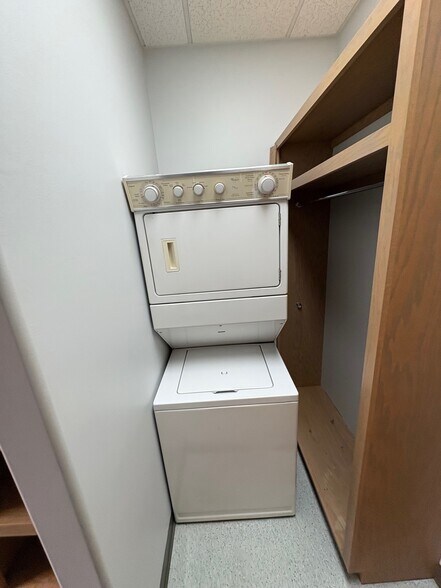 More Photos Of 6139-6143 E 91st St, Tulsa Medical For Lease