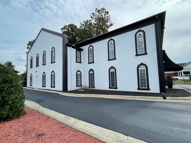 More Photos Of 154 Huffman Mill Rd, Burlington Office For Lease