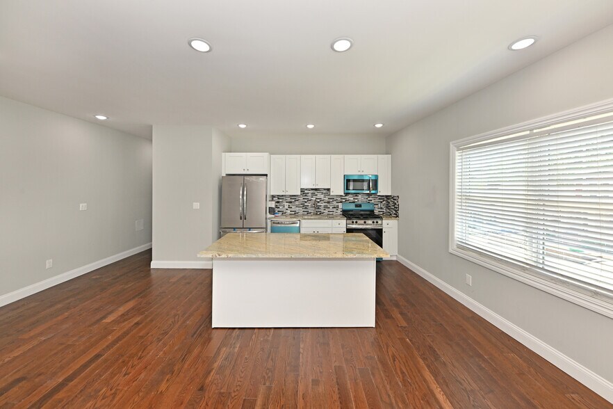 More Photos Of 59 Lincoln Ave, Fair Lawn Office Residential For Sale