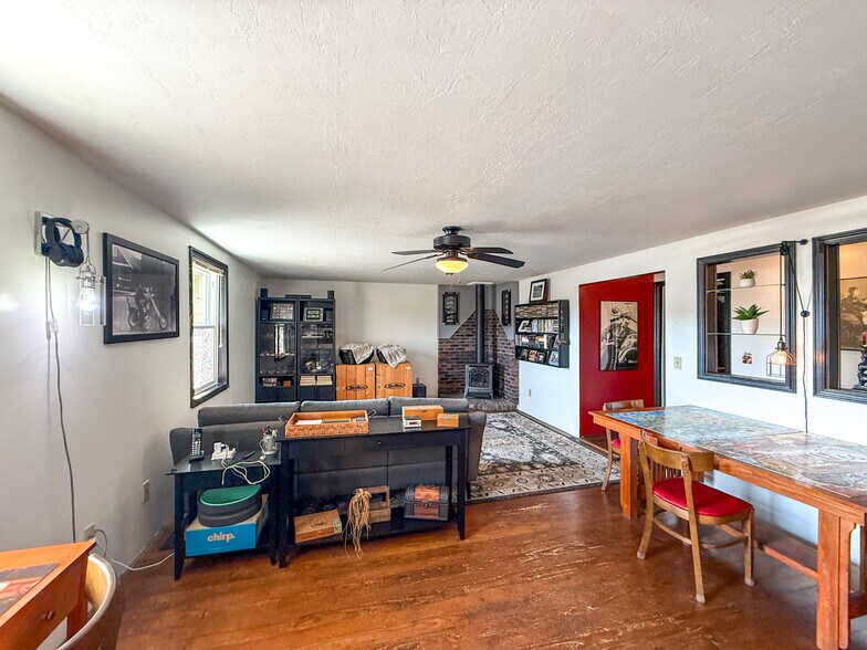 More Photos Of 13080 US 422, Kittanning Storefront Retail Residential For Sale