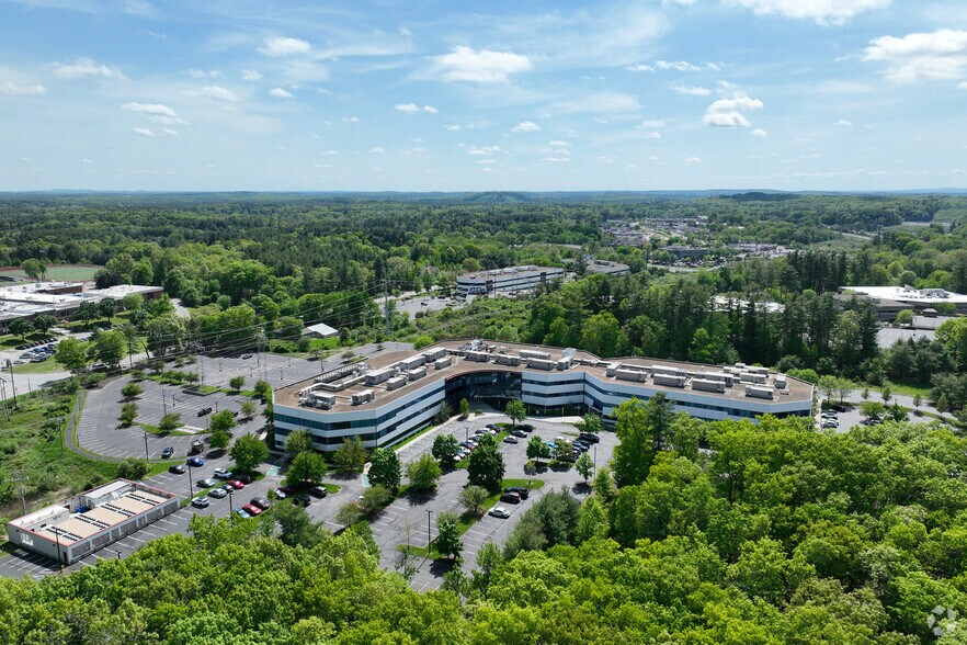 More Photos Of 10 Technology Park Dr, Westford Flex For Lease