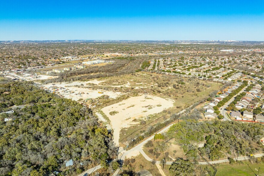 More Photos Of 00 Impala Summit, San Antonio Land For Lease