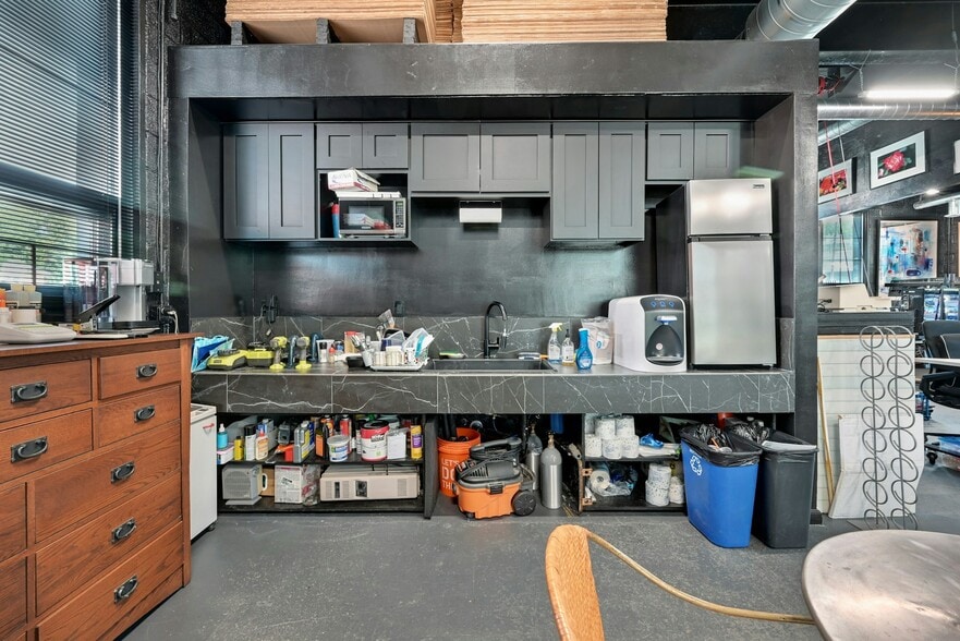 More Photos Of 259 Kinderkamack Rd, Hackensack Loft Creative Space For Sale