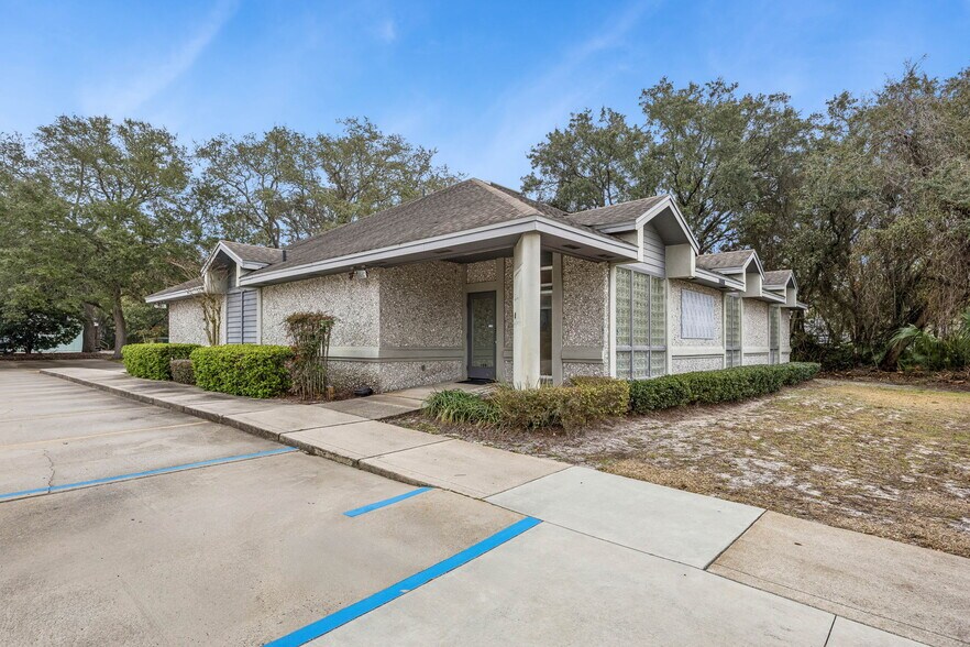 More Photos Of 1888 14th St S, Fernandina Beach Office For Sale