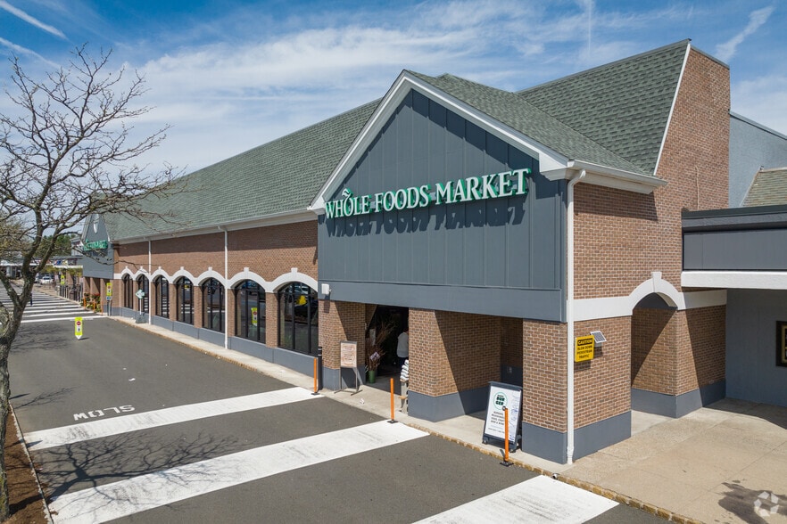 Primary Photo Of 560-600 Valley Rd, Wayne Unknown For Lease