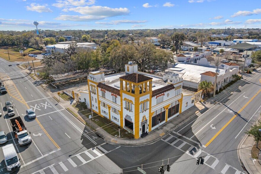 More Photos Of 939 N Magnolia Ave, Ocala Freestanding For Sale