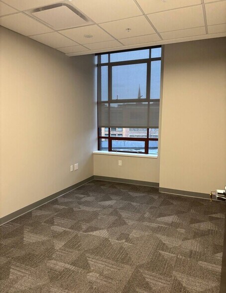 More Photos Of 109 S Warren St, Syracuse Office Residential For Lease