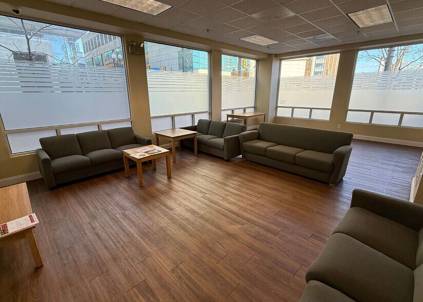 More Photos Of 335 N Market St, Harrisburg Apartments For Sale