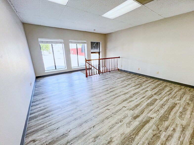 More Photos Of 305-309 N Illinois St, Belleville Storefront Retail Residential For Sale