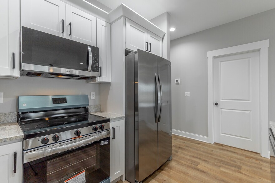 More Photos Of 916 Airport Rd, Chattanooga Multifamily For Sale