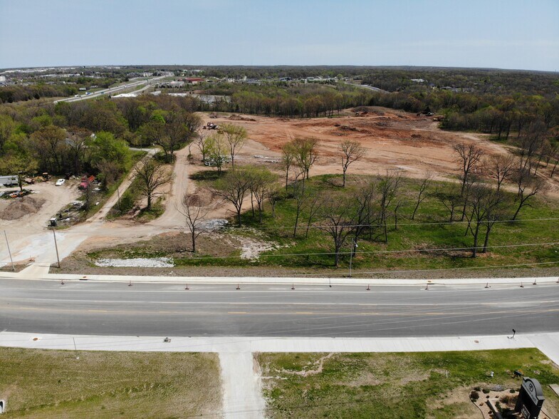 More Photos Of NEC 44th Street & Connecticut, Joplin Land For Sale