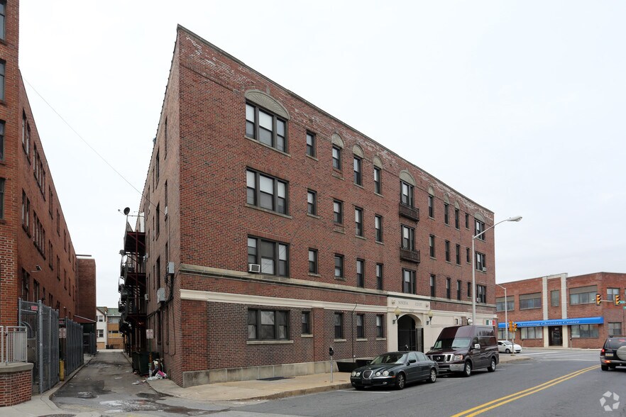 More Photos Of 130-146 Garrett Rd, Upper Darby Township Apartments For Sale