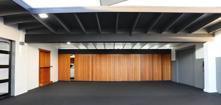 More Photos Of 1217 S Railroad Ave, San Mateo Showroom For Sale
