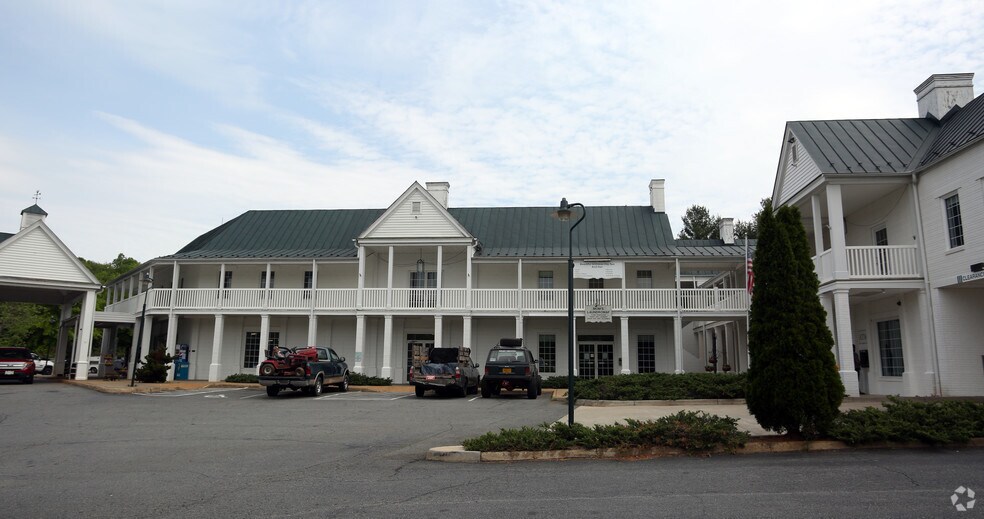 More Photos Of 4916 Plank Rd, North Garden Storefront For Lease