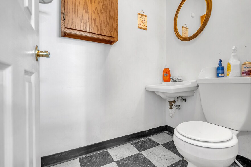 More Photos Of 26 E 34th Pl, Steger Auto Repair For Lease