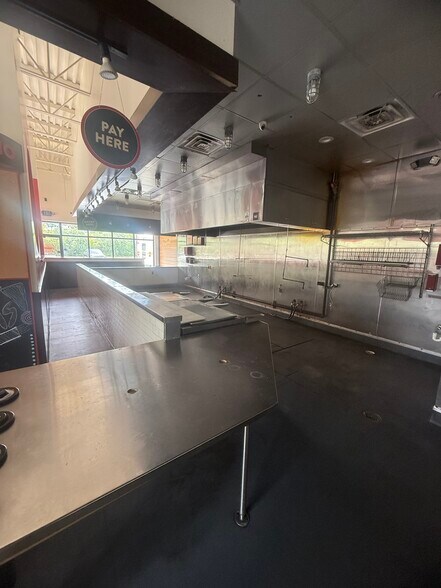 More Photos Of 1435 E Lafayette St, Tallahassee Freestanding For Lease