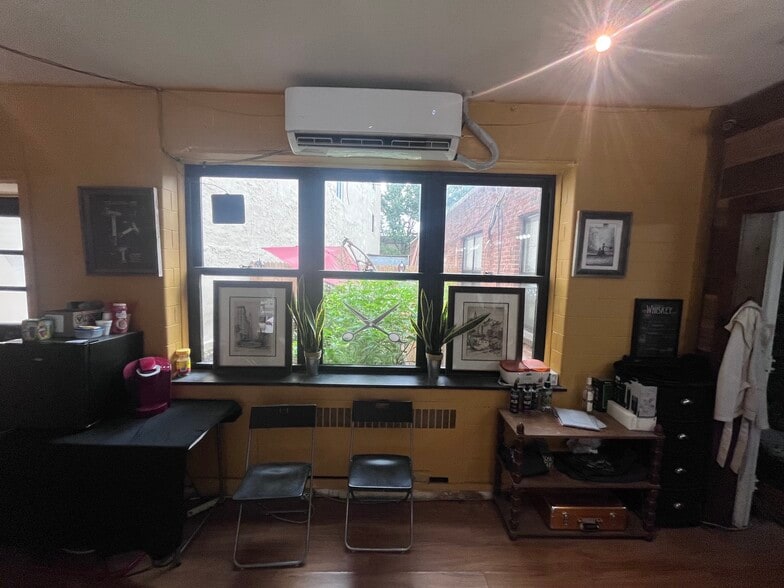 More Photos Of 611-619 N 2nd St, Philadelphia Auto Dealership For Lease