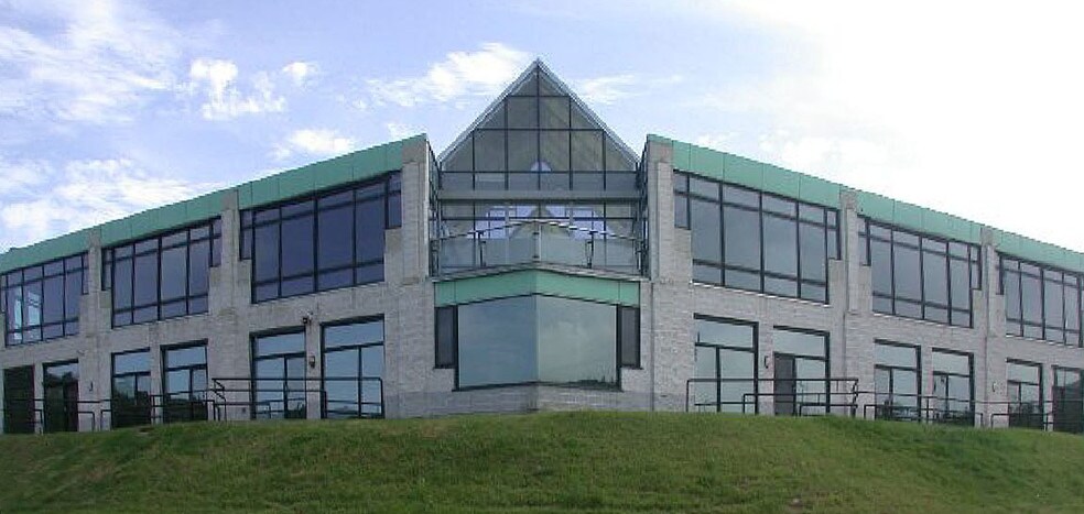 More Photos Of 8226 Bee Caves Rd, Austin Office For Sale