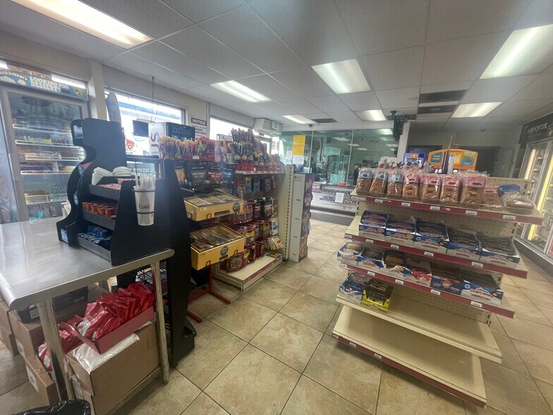 More Photos Of 9706 Telegraph Rd, Downey Service Station For Sale